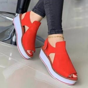 Versatile Women’s Flat Platform Sandals with Adjustable Velcro Strap