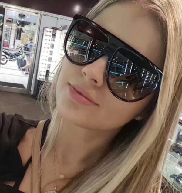 Sunglasses with Gradient Lens
