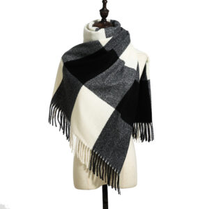 Luxurious Women’s Cashmere Tassel Scarf for Extra Warmth