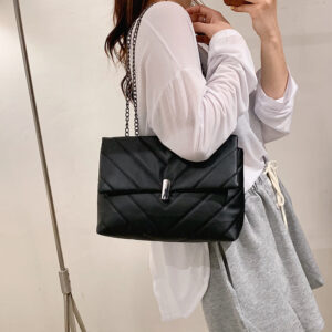 Women’s Fashion Chain Crossbody Single Shoulder Bag