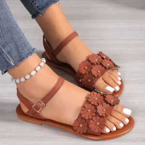 Retro Flowers Sandals Summer Casual Versatile Round Toe Buckle Flat Beach Shoes For Women New Roman Shoes