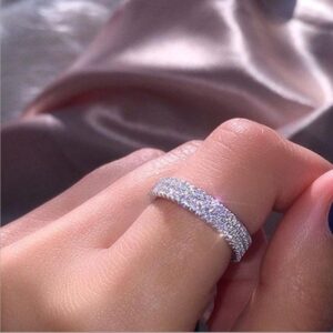 Three-row diamond princess ring
