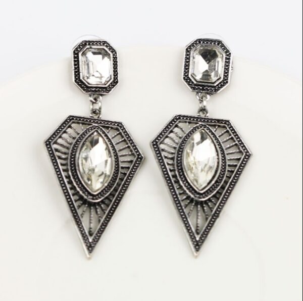 Crystal drop earrings - Image 9