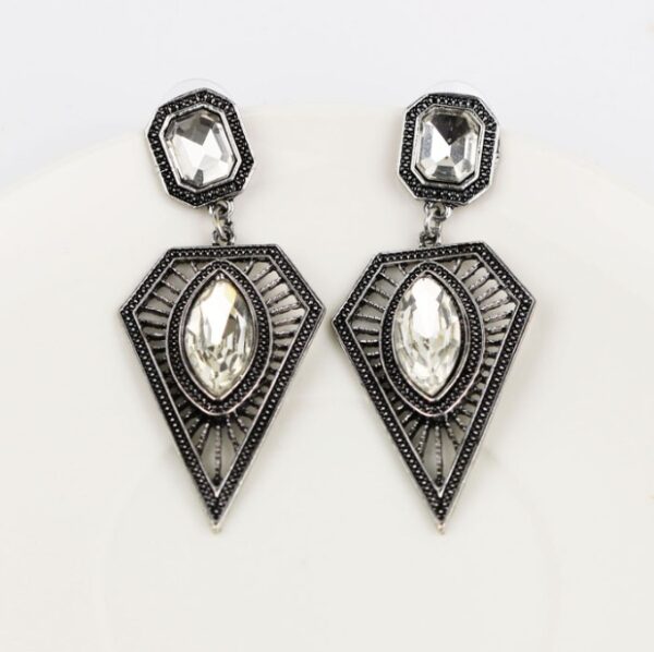 Crystal drop earrings - Image 10