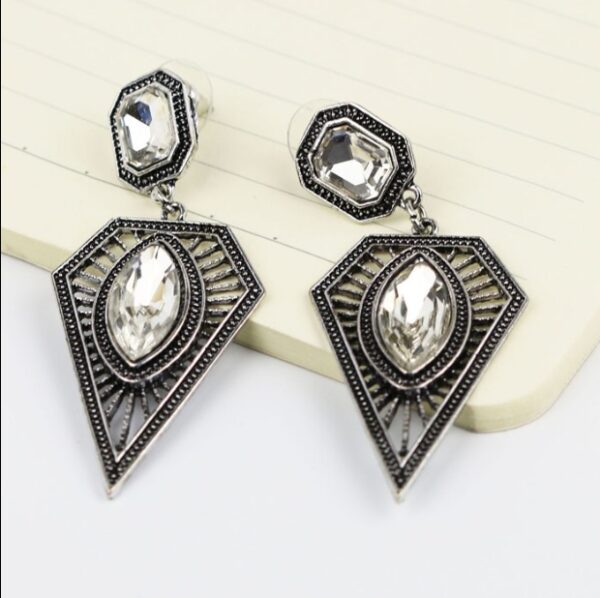 Crystal drop earrings - Image 2