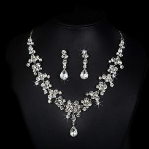 Korean wedding bride female diamond necklace earrings set water hot money supply accessories wholesale trade