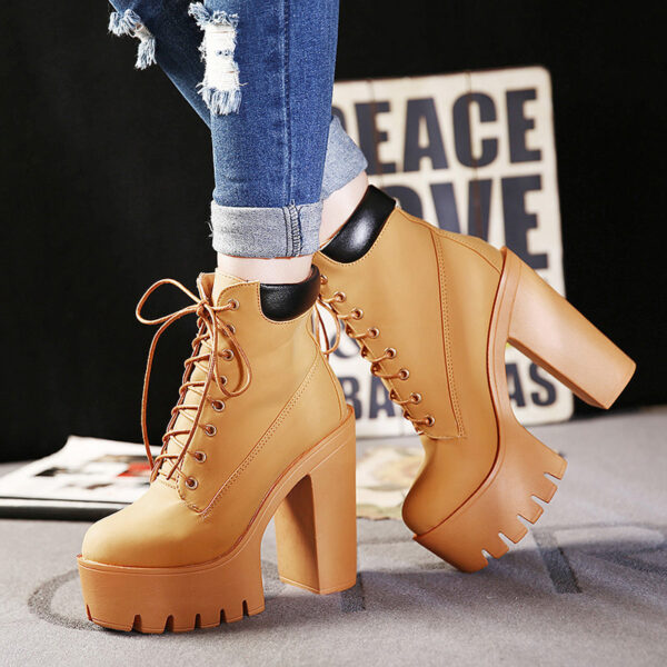 High heel boots - Image 2