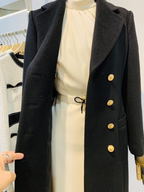 High-End Slim Fitting Long Wool Coat Women with Golden Buttons - Image 7